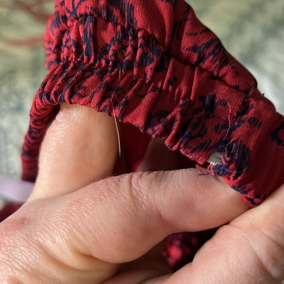 Alya red floaty skirt - sz M - Picture 4 of 4